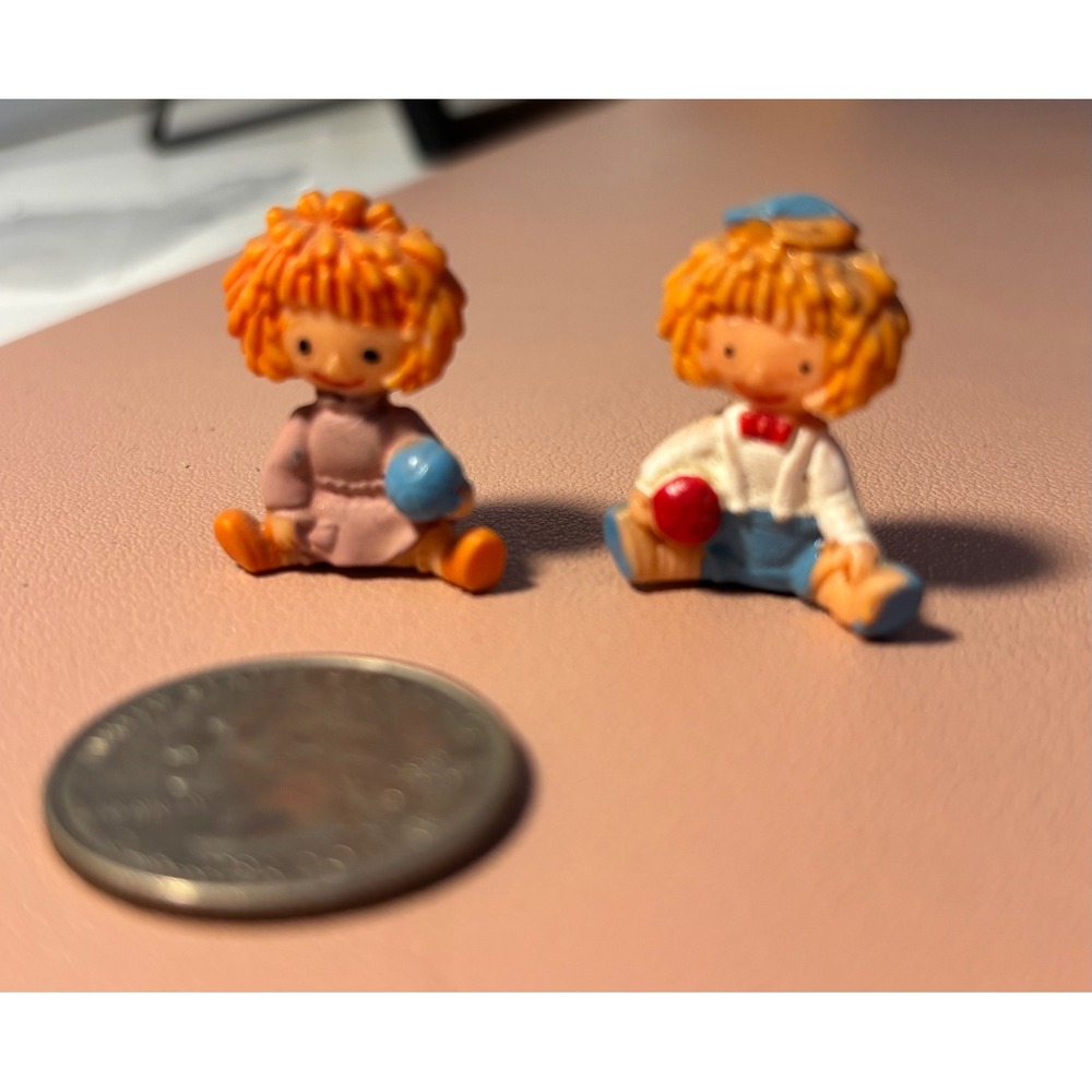 Vintage Raggedy Ann and Andy Miniature PVC Figures Sitting Tiny Toy Lot 1 Inch